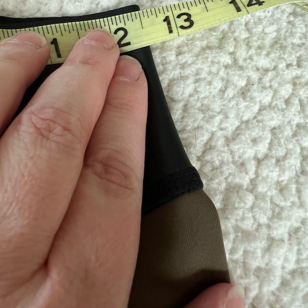 NWT Olympia Activewear Kore Neo Cropped Leggings, Army Green. Size P (0-2) - Picture 10 of 11